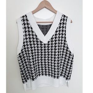 Houndstooth Sweater Vest